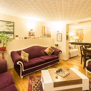  Hostel Levanten
